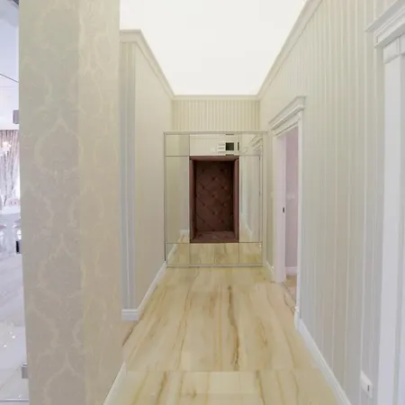 アパートホテル Harmony - Monte Carlo サニービーチ